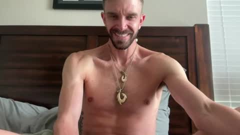 Snapshot of hungrunner24 chatting on June 24, 2026, 9:36 pm hungrunner24 online show from June 24, 2026, 9:36 pm