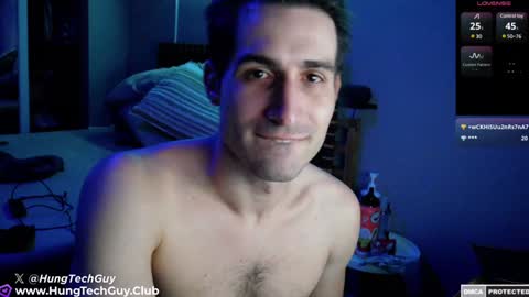 Snapshot of hungtechguy chatting on December 30, 2024, 1:37 am HungTechGuy online show from December 30, 2024, 1:37 am