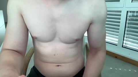 Snapshot of hungwank95 chatting on May 10, 2026, 8:41 am hungwank95 online show from May 10, 2026, 8:41 am