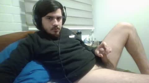 Snapshot of hungweeb chatting on July 5, 2026, 5:58 am Rod online show from July 5, 2026, 5:58 am