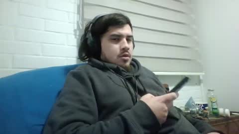 Snapshot of hungweeb chatting on July 16, 2026, 1:55 am Rod online show from July 16, 2026, 1:55 am