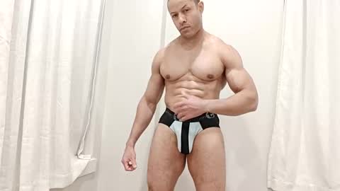 Snapshot of hungxpert chatting on November 16, 2025, 10:04 pm hungxpert online show from November 16, 2025, 10:04 pm