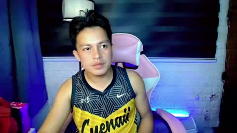 Snapshot of hunk_danny chatting on July 28, 2026, 6:20 pm hunk_danny online show from July 28, 2026, 6:20 pm
