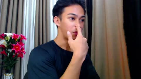 Snapshot of hunk_edward chatting on July 19, 2026, 8:29 am hunk_edward online show from July 19, 2026, 8:29 am
