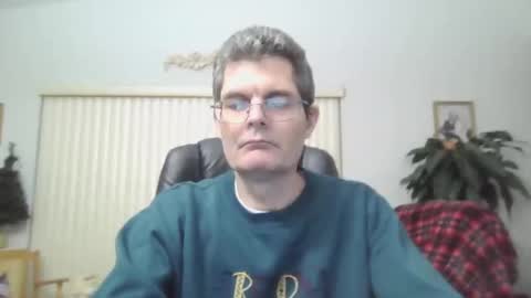 hunkmasclefad458 online show from December 28, 2024, 3:47 am