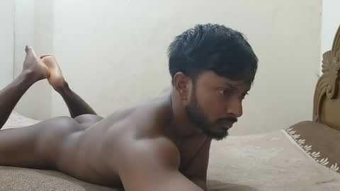 Snapshot of hunky_ariyaan chatting on May 12, 2026, 9:45 pm Hunky Ariyaan online show from May 12, 2026, 9:45 pm