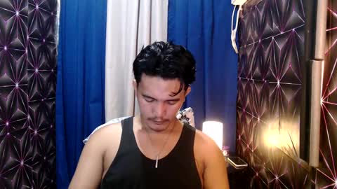 hunkylloyd online show from December 12, 2024, 10:09 pm