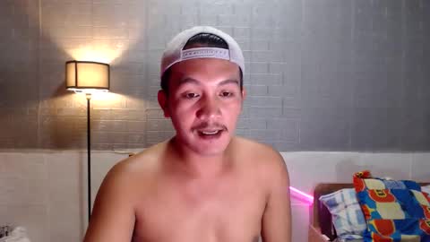 hunkylloyd online show from February 18, 2026, 4:19 am