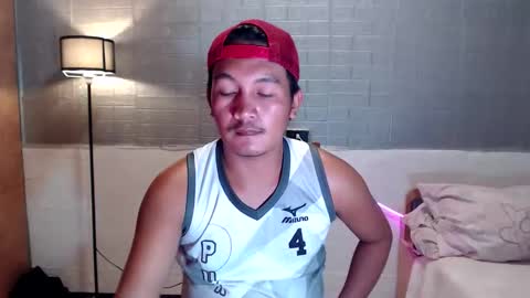 hunkylloyd online show from March 9, 2026, 4:11 pm