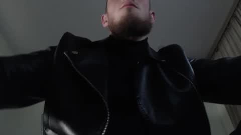 Snapshot of hunkytime chatting on March 5, 2025, 4:02 pm I AM NOT A DIRECTOR I AM THE BOSS KINGDADDYSIRSTR8ALPHAMASTER online show from March 5, 2025, 4:02 pm