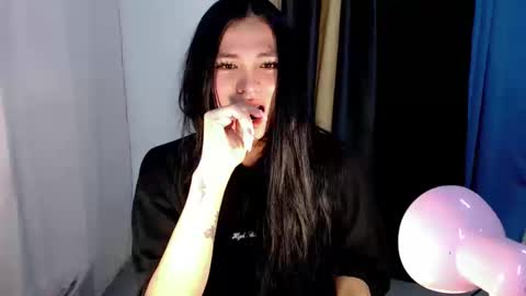 Snapshot of hunkyzeus chatting on December 21, 2024, 12:49 pm hunkyzeus online show from December 21, 2024, 12:49 pm