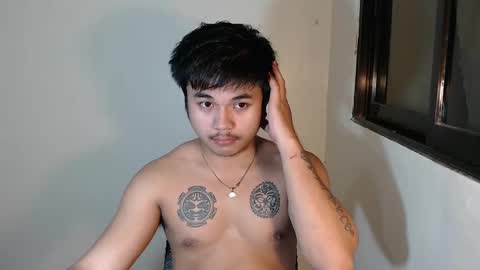 Snapshot of hunkyzeus chatting on January 4, 2025, 4:11 pm hunkyzeus online show from January 4, 2025, 4:11 pm