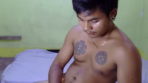 Snapshot of hunkyzeus chatting on October 14, 2025, 2:40 pm hunkyzeus online show from October 14, 2025, 2:40 pm