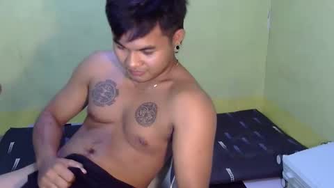 Snapshot of hunkyzeus chatting on October 20, 2025, 4:29 pm hunkyzeus online show from October 20, 2025, 4:29 pm