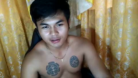 Snapshot of hunkyzeus chatting on December 15, 2025, 7:23 am hunkyzeus online show from December 15, 2025, 7:23 am