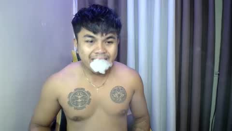 Snapshot of hunkyzeus chatting on June 7, 2026, 1:37 pm hunkyzeus online show from June 7, 2026, 1:37 pm