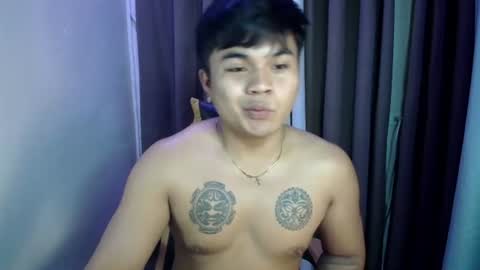 Snapshot of hunkyzeus chatting on June 17, 2026, 9:16 pm hunkyzeus online show from June 17, 2026, 9:16 pm