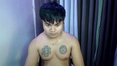 Snapshot of hunkyzeus chatting on June 19, 2026, 10:46 pm hunkyzeus online show from June 19, 2026, 10:46 pm