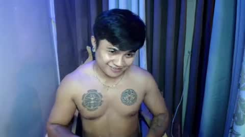 Snapshot of hunkyzeus chatting on June 24, 2026, 5:34 pm hunkyzeus online show from June 24, 2026, 5:34 pm