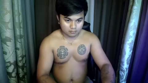 Snapshot of hunkyzeus chatting on July 2, 2026, 3:29 pm hunkyzeus online show from July 2, 2026, 3:29 pm