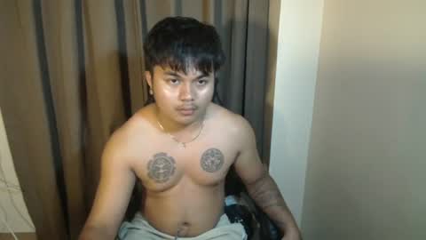 Snapshot of hunkyzeus chatting on August 2, 2026, 2:37 pm hunkyzeus online show from August 2, 2026, 2:37 pm