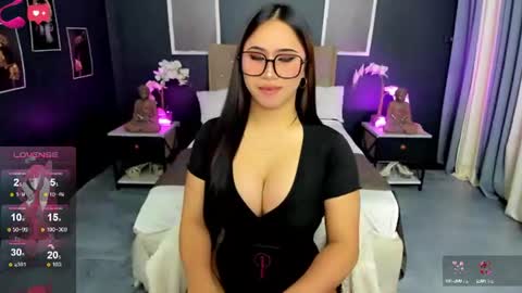 Snapshot of hunterxhuntress chatting on July 10, 2026, 8:18 am HELLO HANNAH IS BACK online show from July 10, 2026, 8:18 am