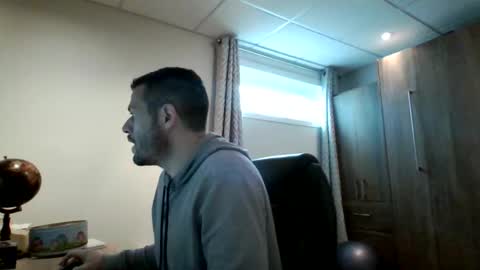 Snapshot of hurley7890 chatting on February 10, 2025, 3:42 pm hurley7890 online show from February 10, 2025, 3:42 pm