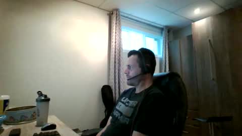 Snapshot of hurley7890 chatting on October 8, 2025, 2:47 pm hurley7890 online show from October 8, 2025, 2:47 pm