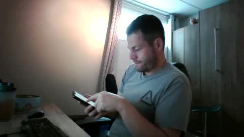 Snapshot of hurley7890 chatting on November 17, 2025, 2:01 pm hurley7890 online show from November 17, 2025, 2:01 pm