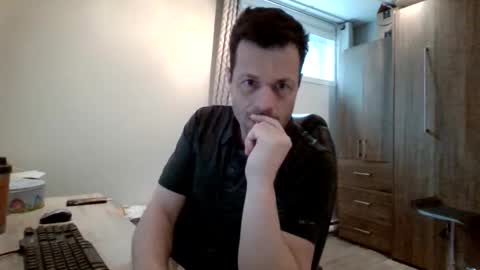 Snapshot of hurley7890 chatting on May 5, 2026, 12:35 pm hurley7890 online show from May 5, 2026, 12:35 pm