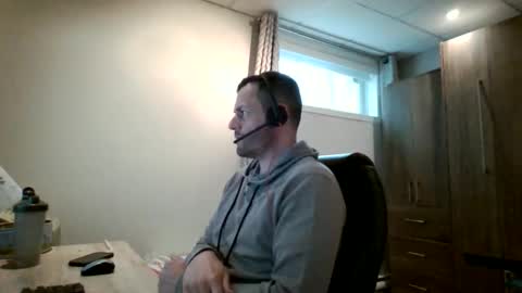 Snapshot of hurley7890 chatting on May 20, 2026, 2:23 pm hurley7890 online show from May 20, 2026, 2:23 pm