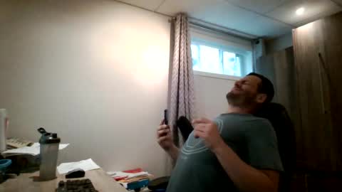 Snapshot of hurley7890 chatting on July 22, 2026, 1:58 pm hurley7890 online show from July 22, 2026, 1:58 pm