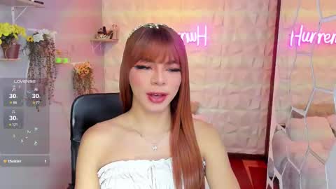 Snapshot of hurremcan_ chatting on September 13, 2025, 5:35 pm Hurrem online show from September 13, 2025, 5:35 pm