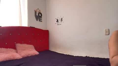 husbands_horny online show from February 6, 2026, 1:25 pm