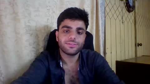 huzaifa654 online show from July 29, 2026, 4:05 pm