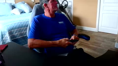 Snapshot of hvacstud4 chatting on April 8, 2026, 7:14 pm hvacstud4 online show from April 8, 2026, 7:14 pm