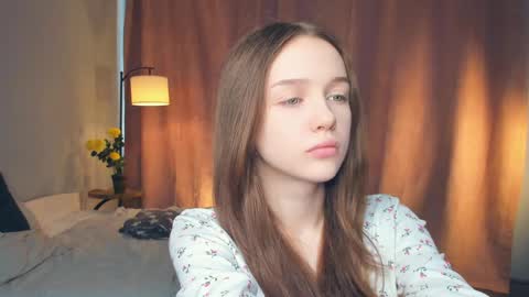 Snapshot of hwadwellingham chatting on May 31, 2026, 7:15 am Lily online show from May 31, 2026, 7:15 am