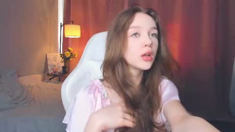 Snapshot of hwadwellingham chatting on June 29, 2026, 7:03 am Lily online show from June 29, 2026, 7:03 am
