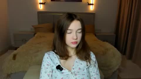 Snapshot of hwadwellingham chatting on July 11, 2026, 7:11 am Lily online show from July 11, 2026, 7:11 am