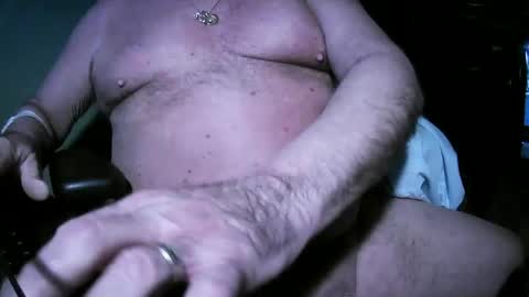 Snapshot of hwait121 chatting on January 11, 2025, 6:35 am hwait121 online show from January 11, 2025, 6:35 am