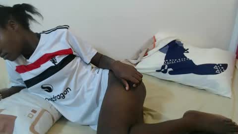 Snapshot of hyacinth_b chatting on April 29, 2026, 3:05 pm hyacinth_b online show from April 29, 2026, 3:05 pm