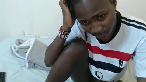 Snapshot of hyacinth_b chatting on May 10, 2026, 9:20 pm hyacinth_b online show from May 10, 2026, 9:20 pm