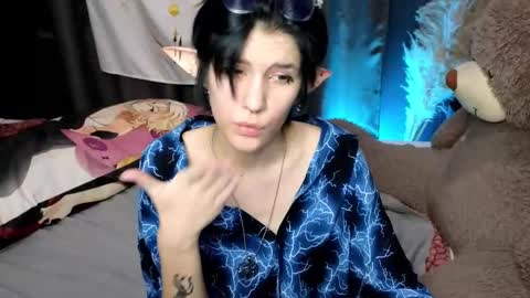 Hyeon Jin online show from January 14, 2025, 3:01 am