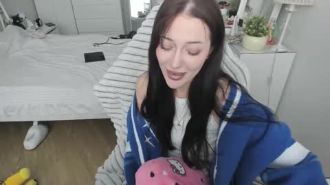 Snapshot of hyorinmaruu chatting on December 18, 2025, 7:14 am maru online show from December 18, 2025, 7:14 am