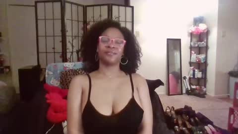 Snapshot of hysteriaheels chatting on May 28, 2026, 3:59 am HysteriaHeels online show from May 28, 2026, 3:59 am