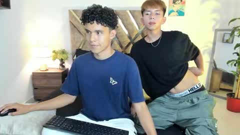 Snapshot of hyunjin_sun chatting on November 28, 2025, 7:49 pm Son Hyunjin online show from November 28, 2025, 7:49 pm