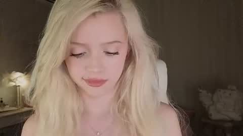 Snapshot of i__am_joss chatting on August 9, 2026, 10:36 pm Joselle online show from August 9, 2026, 10:36 pm