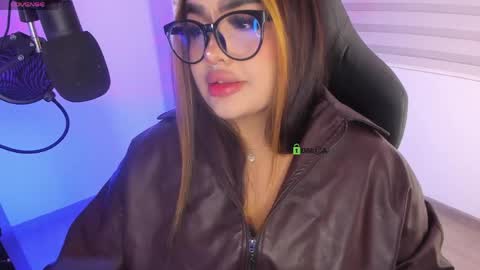 Ari online show from April 18, 2026, 1:42 am