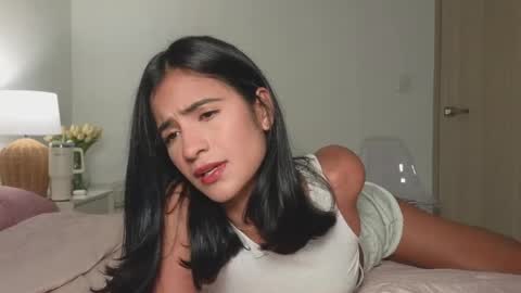 Kat online show from April 26, 2026, 2:20 am