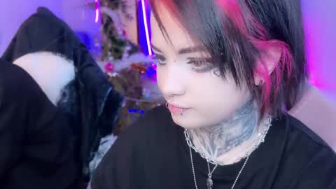 Snapshot of i_died_again chatting on January 10, 2025, 11:11 am Asya online show from January 10, 2025, 11:11 am